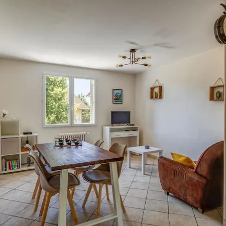 Family With Garden And Balcony Apartamento Annecy